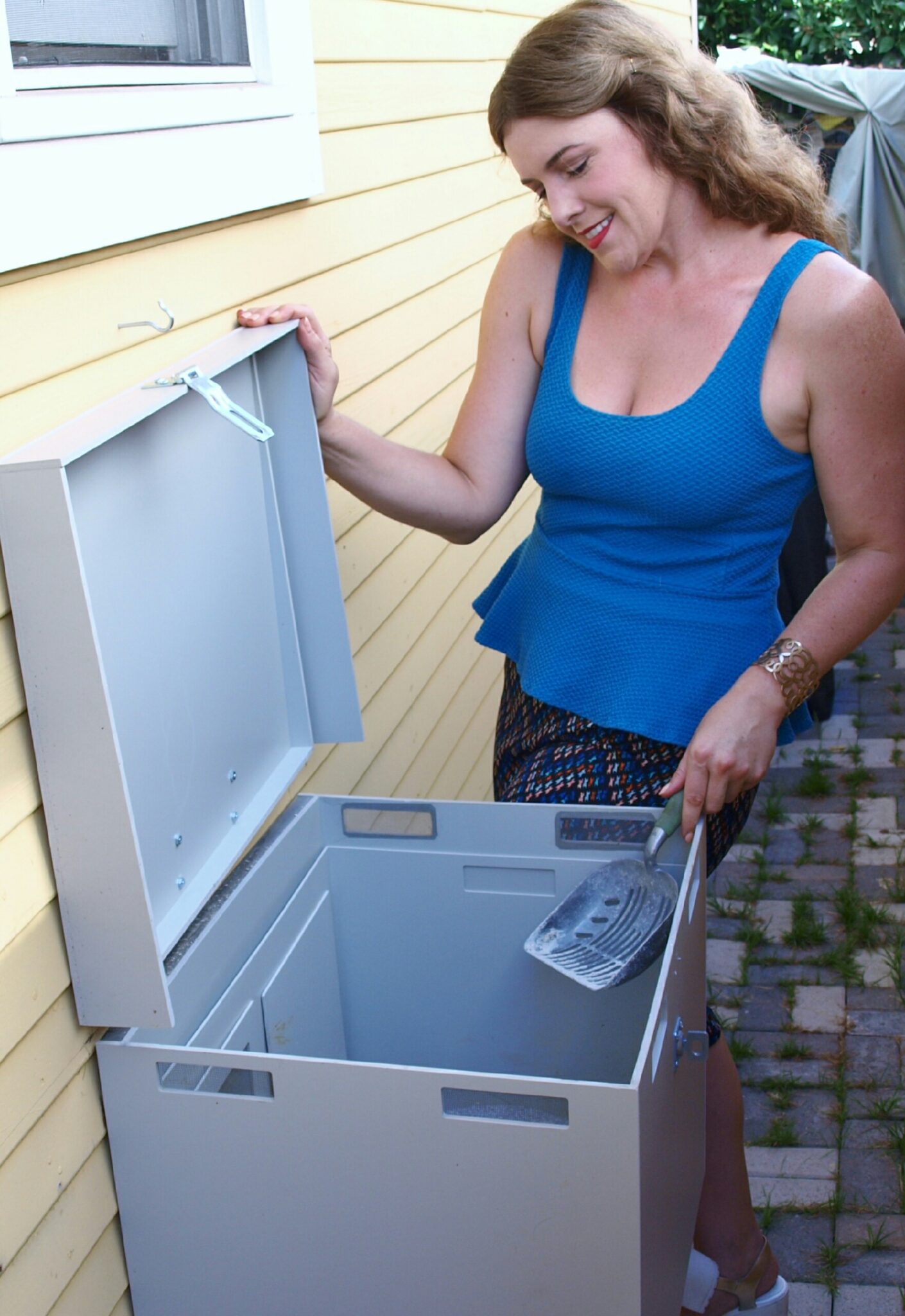 Privy Kitty: The Ultimate Outdoor Litter Box Solution - Privy Kitty